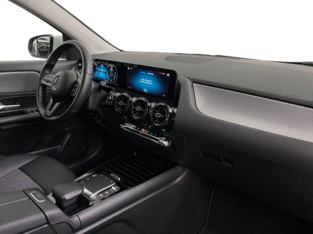 Mercedes-Benz GLA SUV usata a Verona (15)