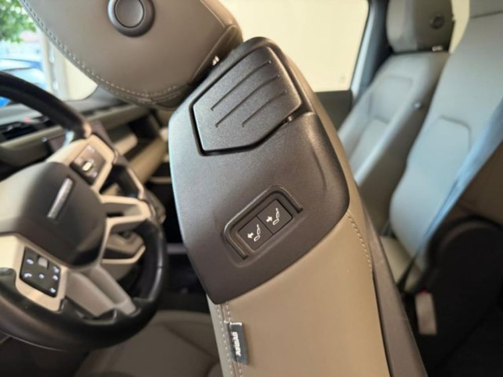 Land Rover Defender usata a Trapani (10)