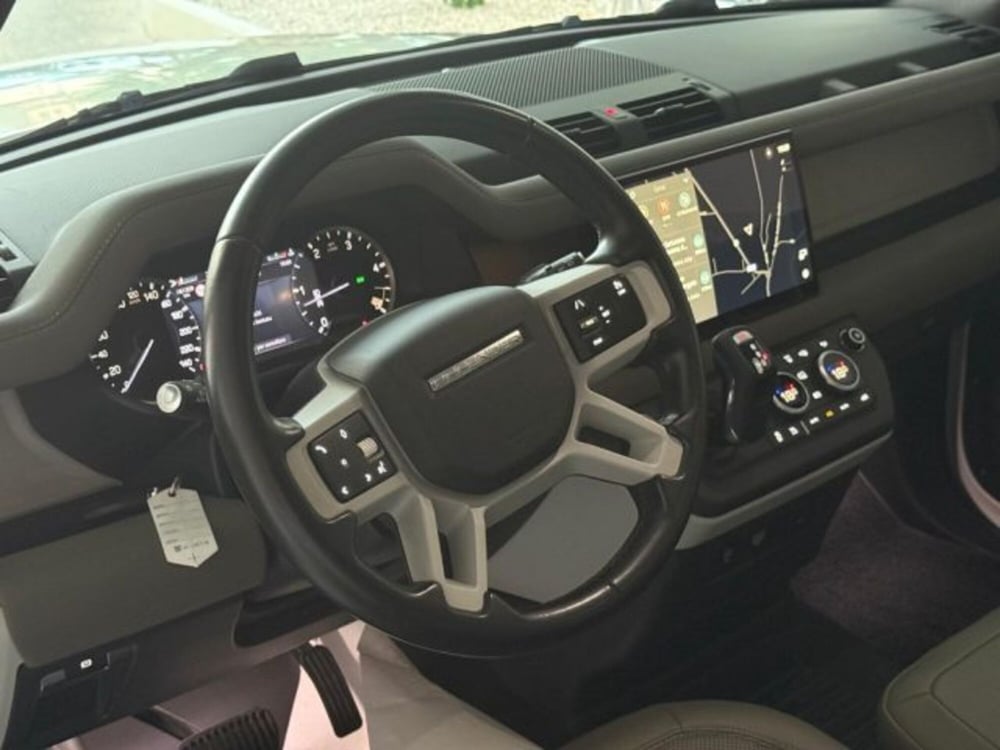 Land Rover Defender usata a Trapani (19)
