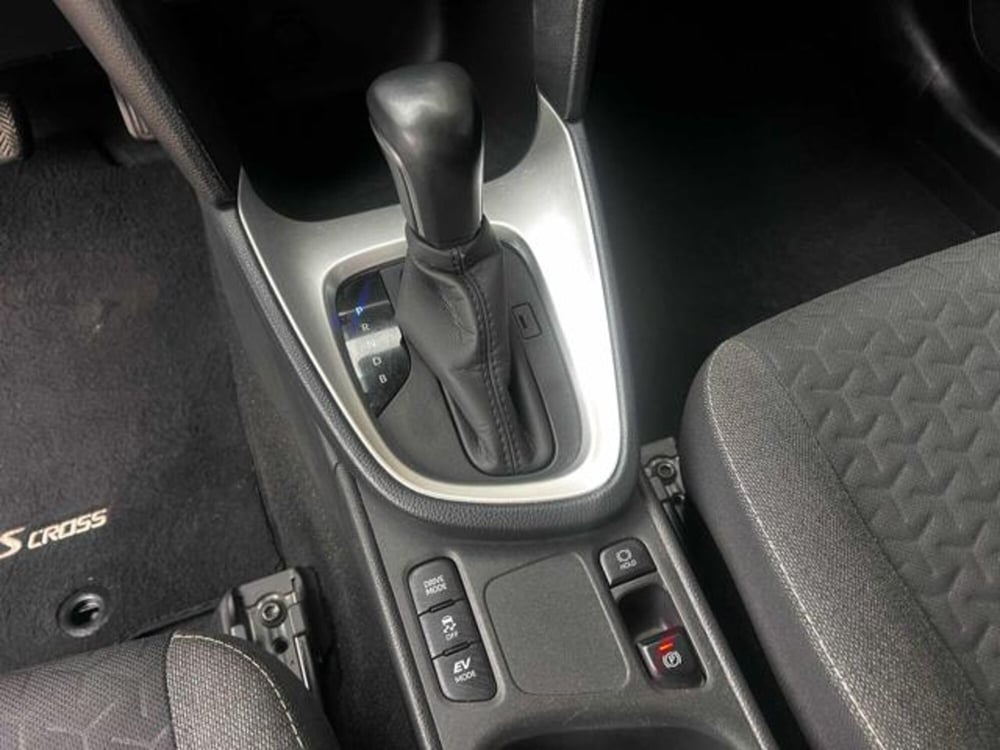 Toyota Yaris Cross usata a Sassari (14)