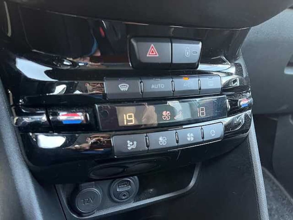 Peugeot 2008 usata a Venezia (20)