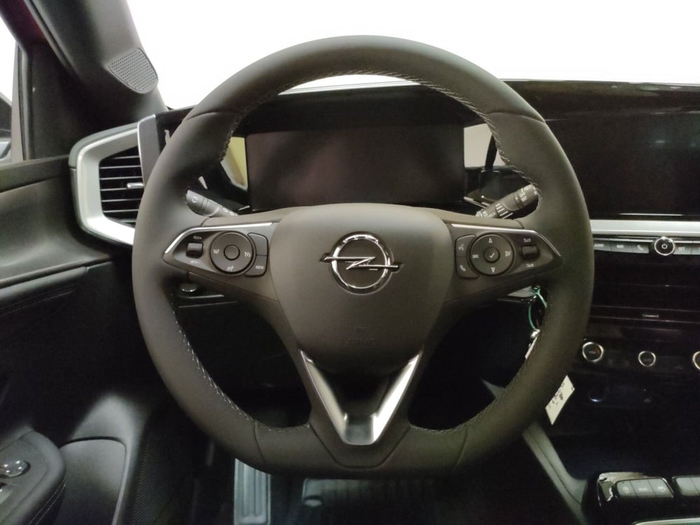 Opel Mokka nuova a Teramo (17)