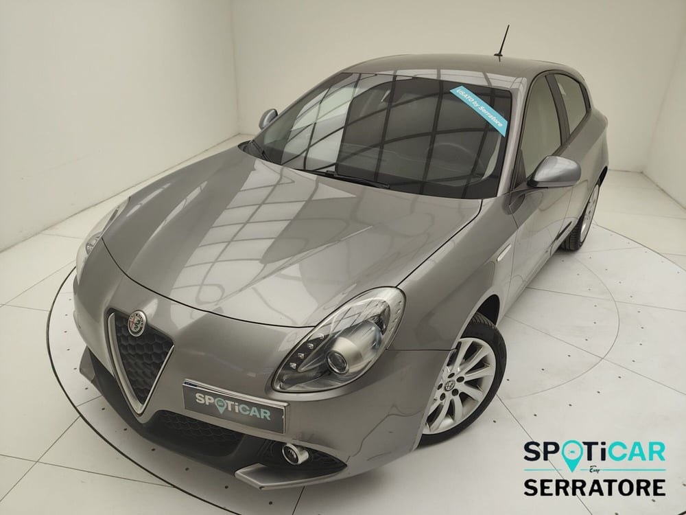 Alfa Romeo Giulietta usata a Como (15)