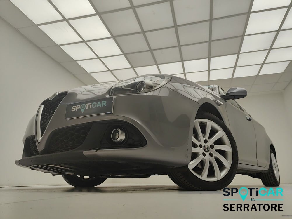 Alfa Romeo Giulietta usata a Como (3)
