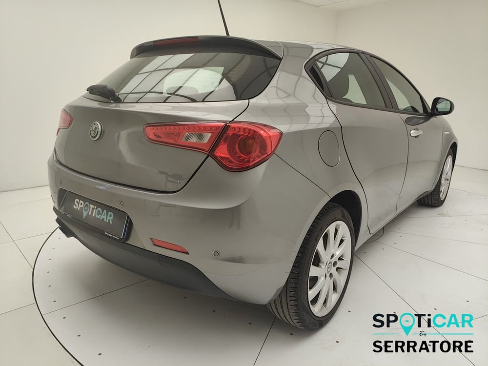 Alfa Romeo Giulietta usata a Como (5)