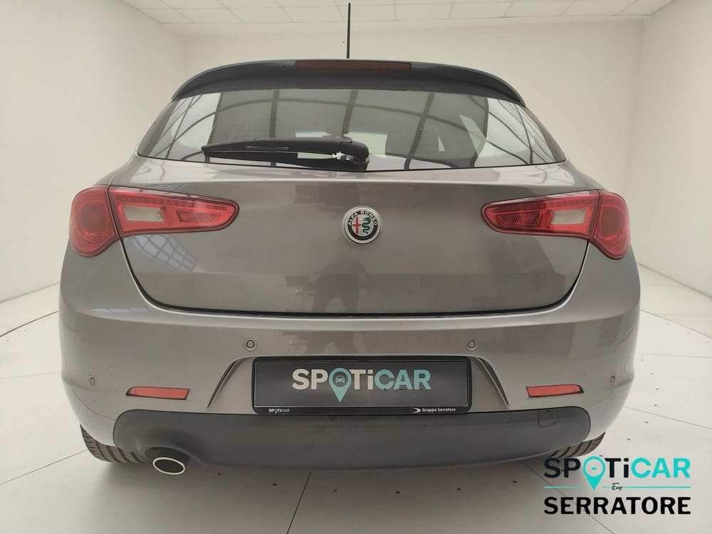 Alfa Romeo Giulietta usata a Como (6)