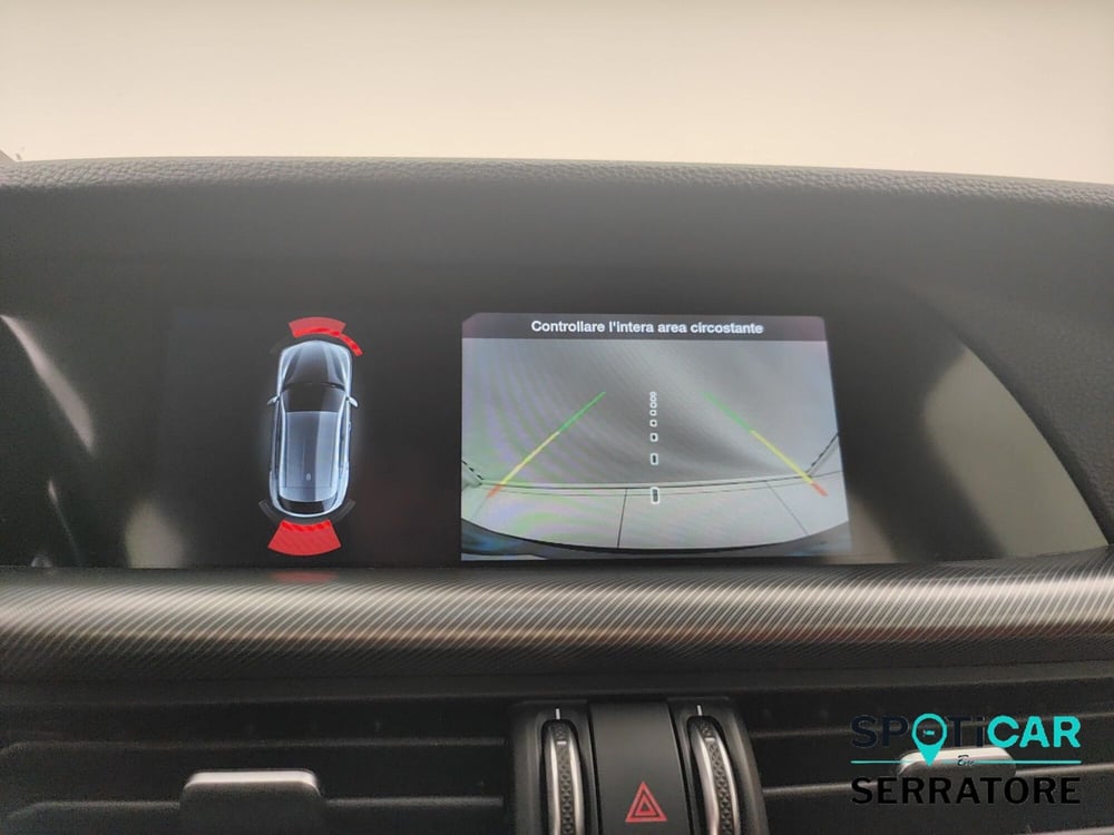 Alfa Romeo Stelvio usata a Como (11)
