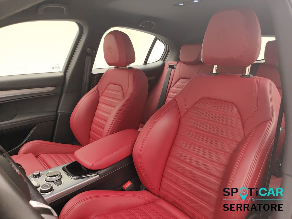 Alfa Romeo Stelvio usata a Como (13)