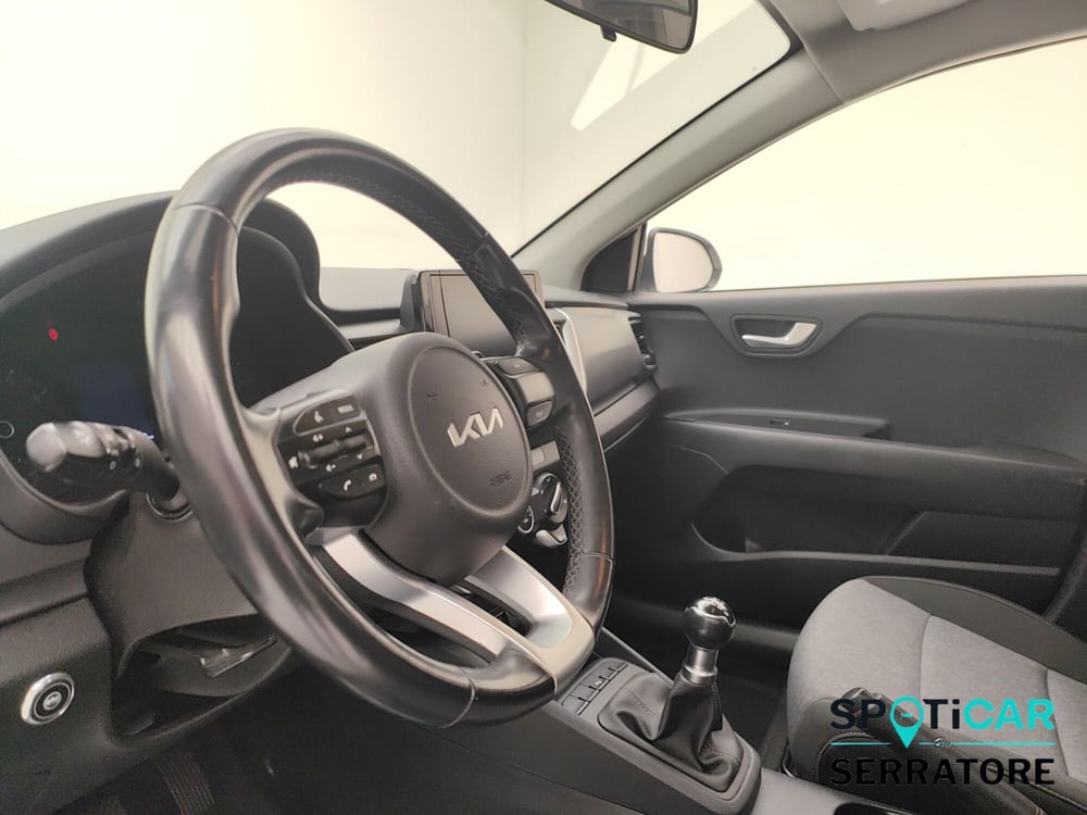 Kia Stonic usata a Como (7)