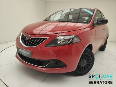Lancia Ypsilon 1.0 FireFly 5 porte S&amp;S Hybrid Silver Plus del 2021 usata a Erba