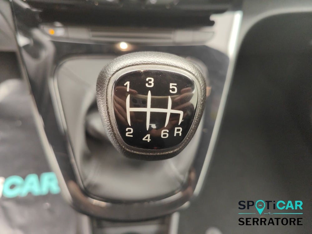 Lancia Ypsilon usata a Como (12)