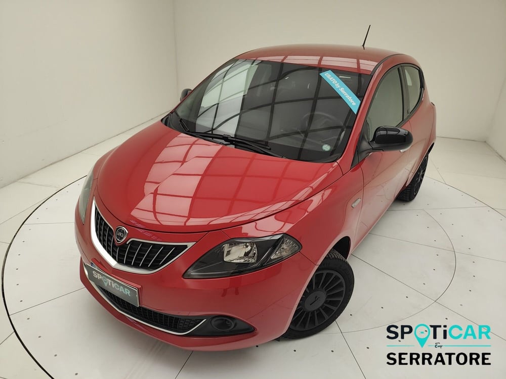 Lancia Ypsilon usata a Como (15)
