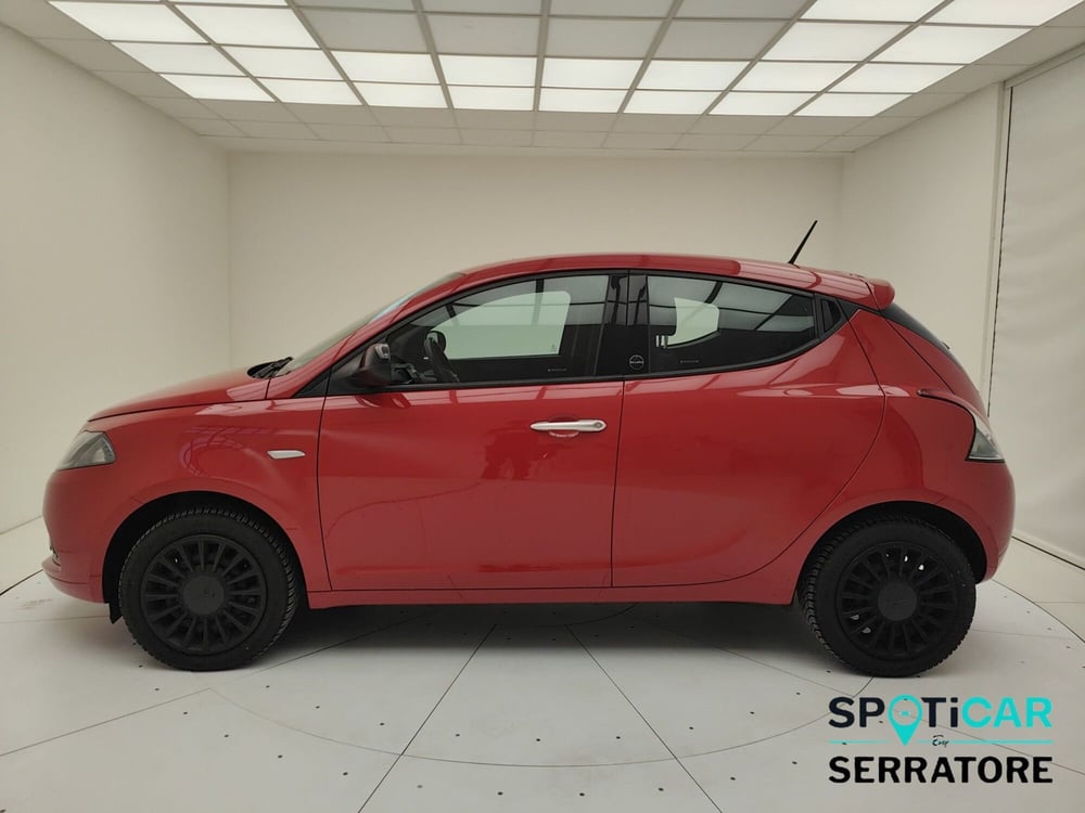 Lancia Ypsilon usata a Como (4)
