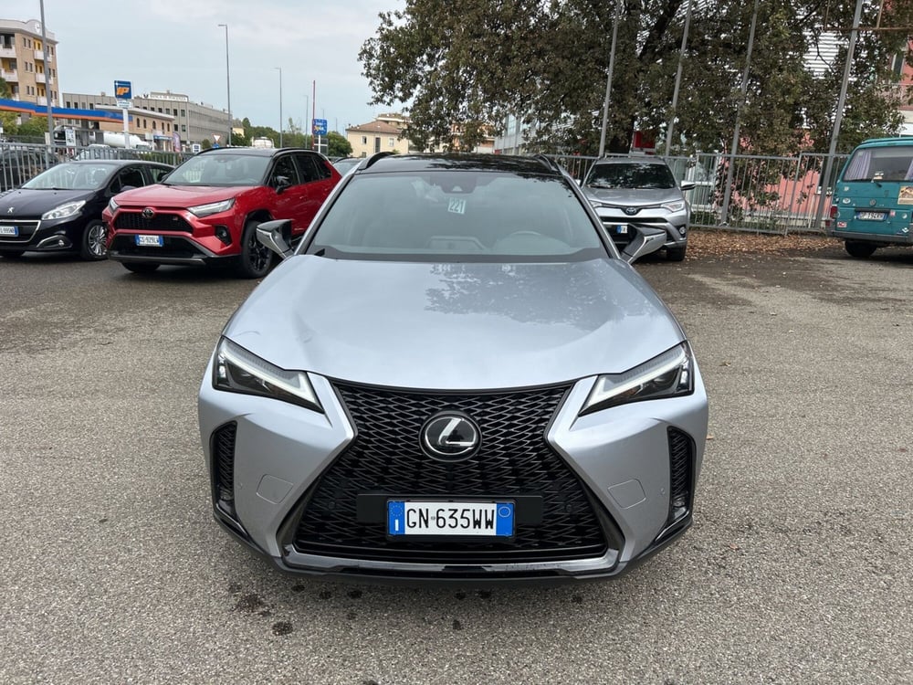 Lexus UX usata a Piacenza (2)