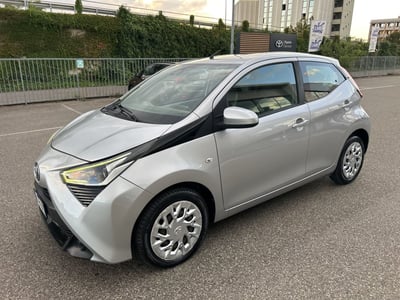Toyota Aygo 1.0 VVT-i 72 CV 5 porte x-play MMT del 2019 usata a Piacenza