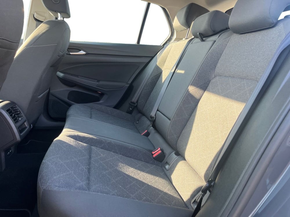 Volkswagen Golf nuova a Modena (13)