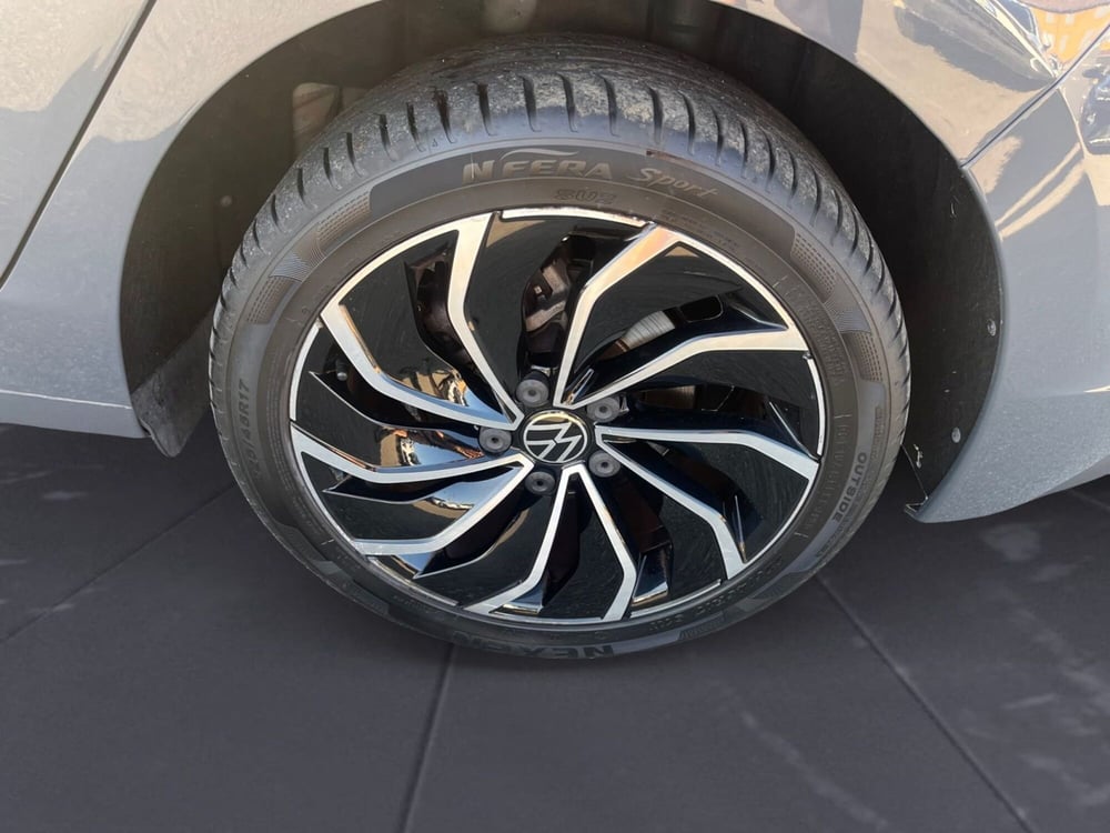 Volkswagen Golf nuova a Modena (14)