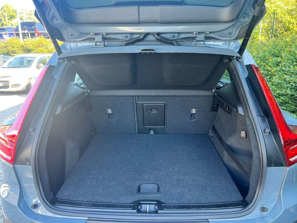 Volvo XC40 usata a Como (11)