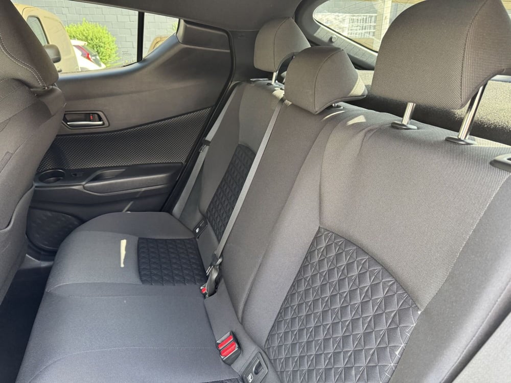 Toyota Toyota C-HR usata a Como (7)
