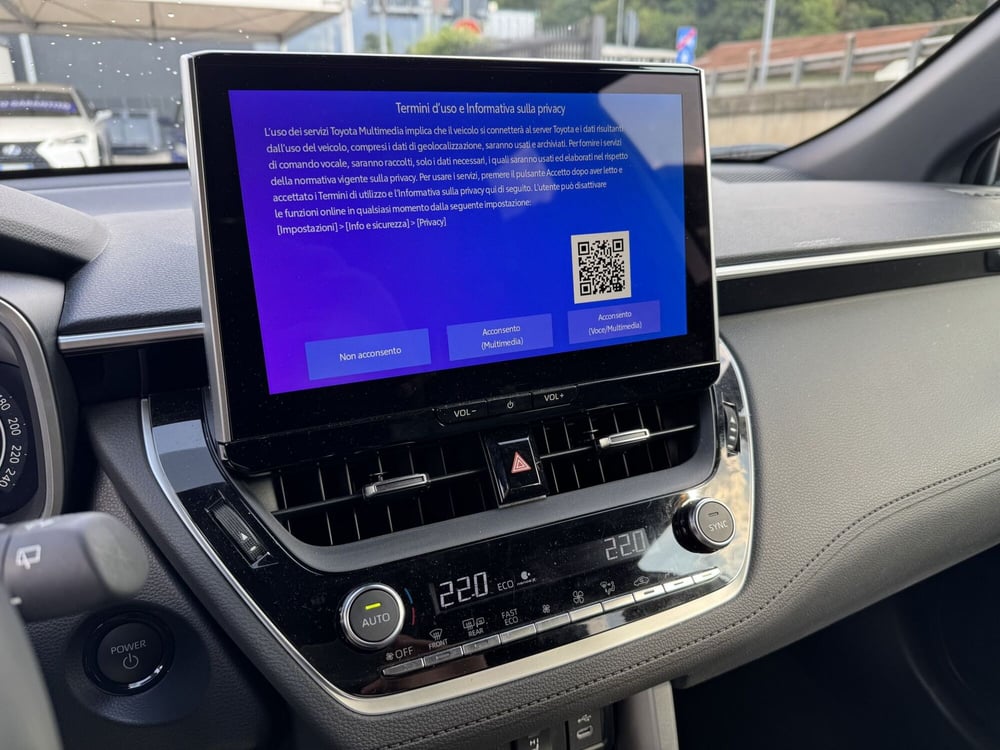 Toyota Corolla Cross Hybrid usata a Como (15)