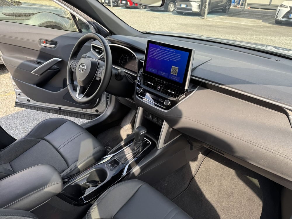 Toyota Corolla Cross Hybrid usata a Como (6)