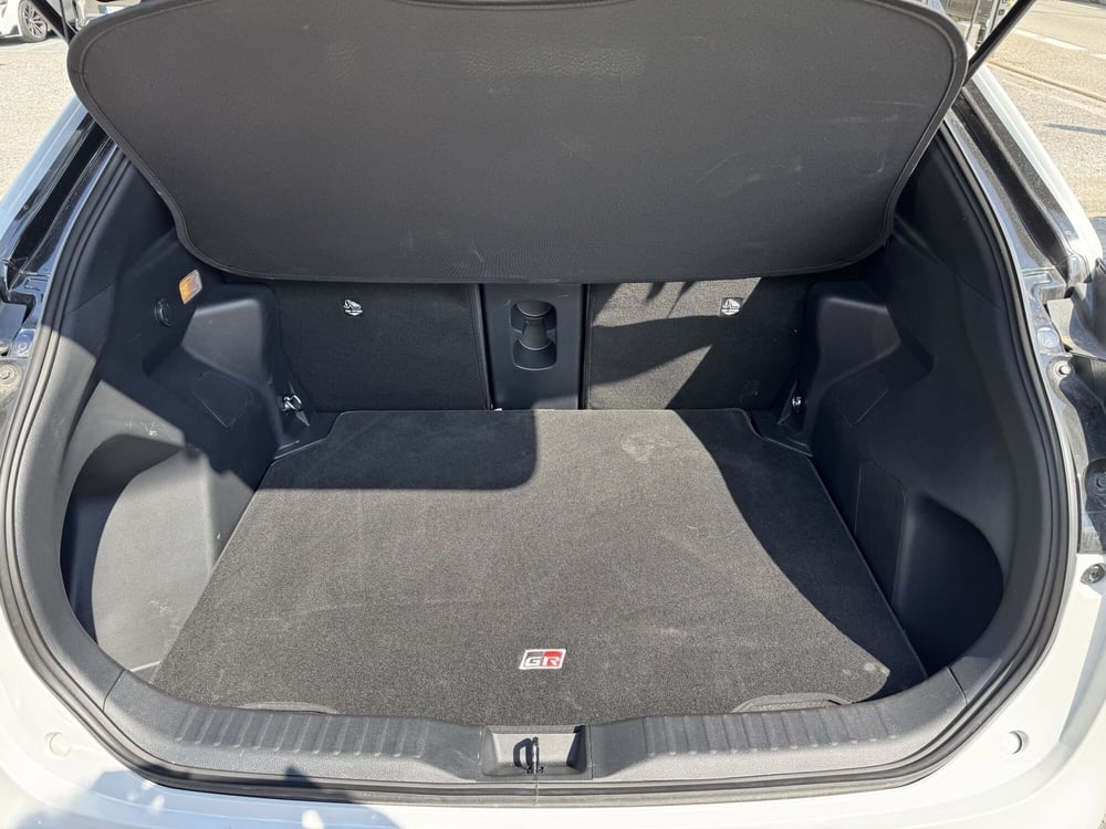 Toyota Yaris Cross usata a Como (7)
