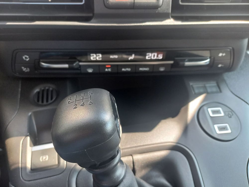 Toyota Proace City Verso nuova a Brescia (12)