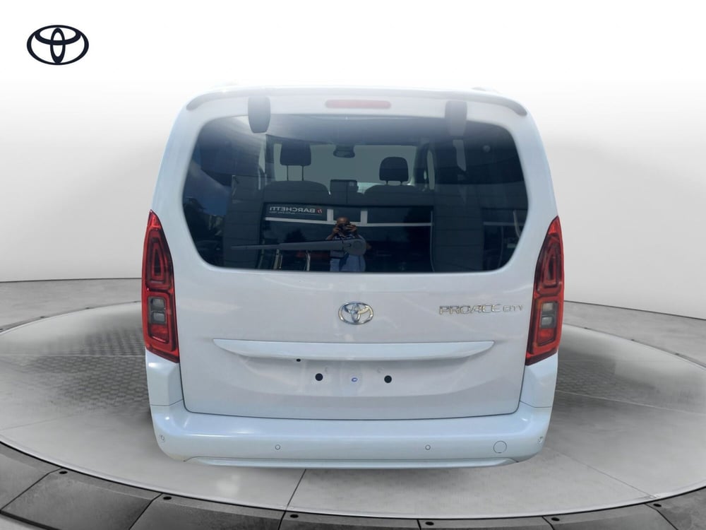 Toyota Proace City Verso nuova a Brescia (5)