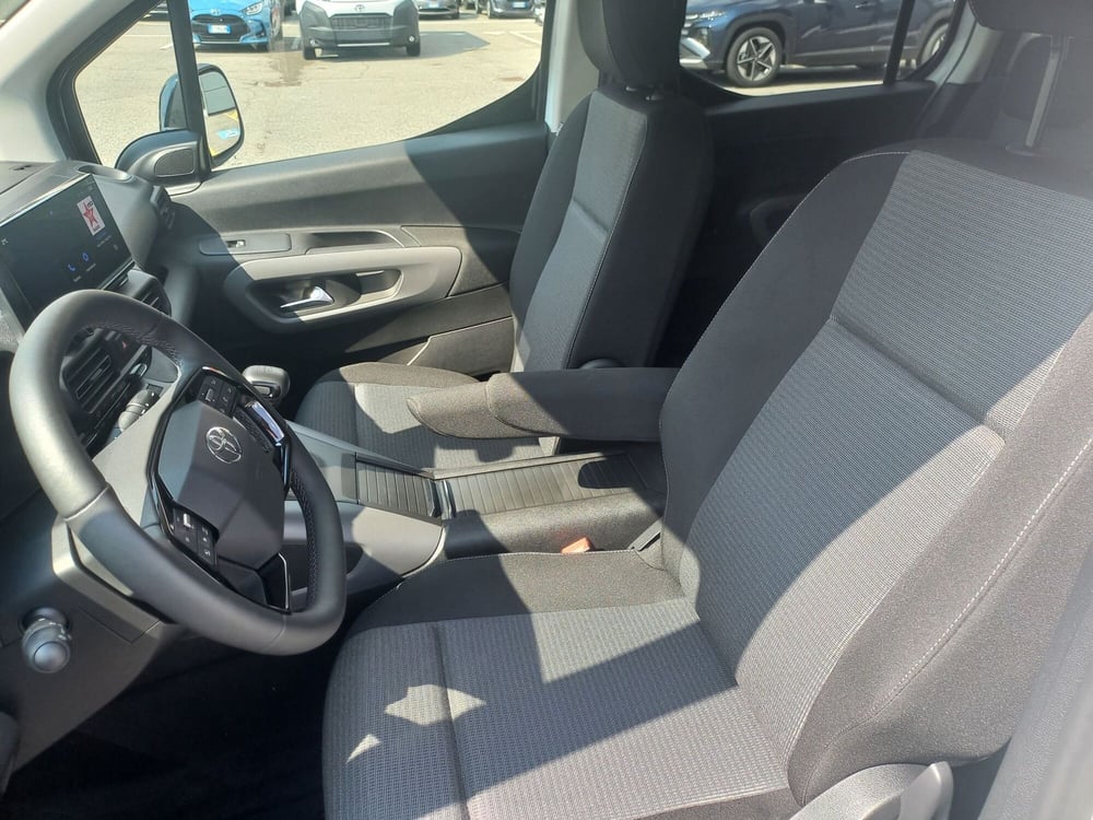 Toyota Proace City Verso nuova a Brescia (7)