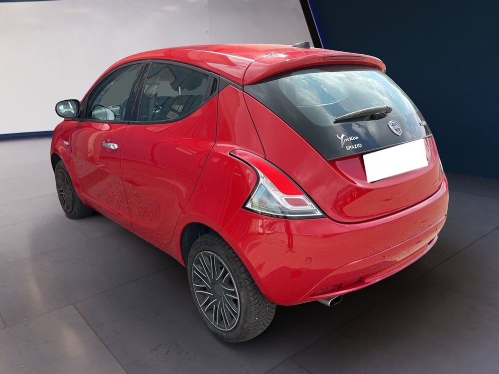 Lancia Ypsilon usata a Torino (5)
