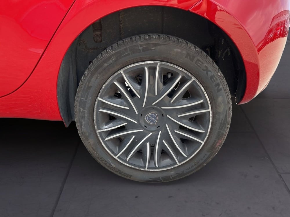Lancia Ypsilon usata a Torino (8)