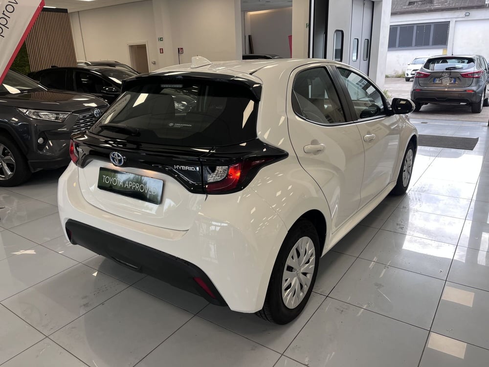Toyota Yaris usata a Prato (4)