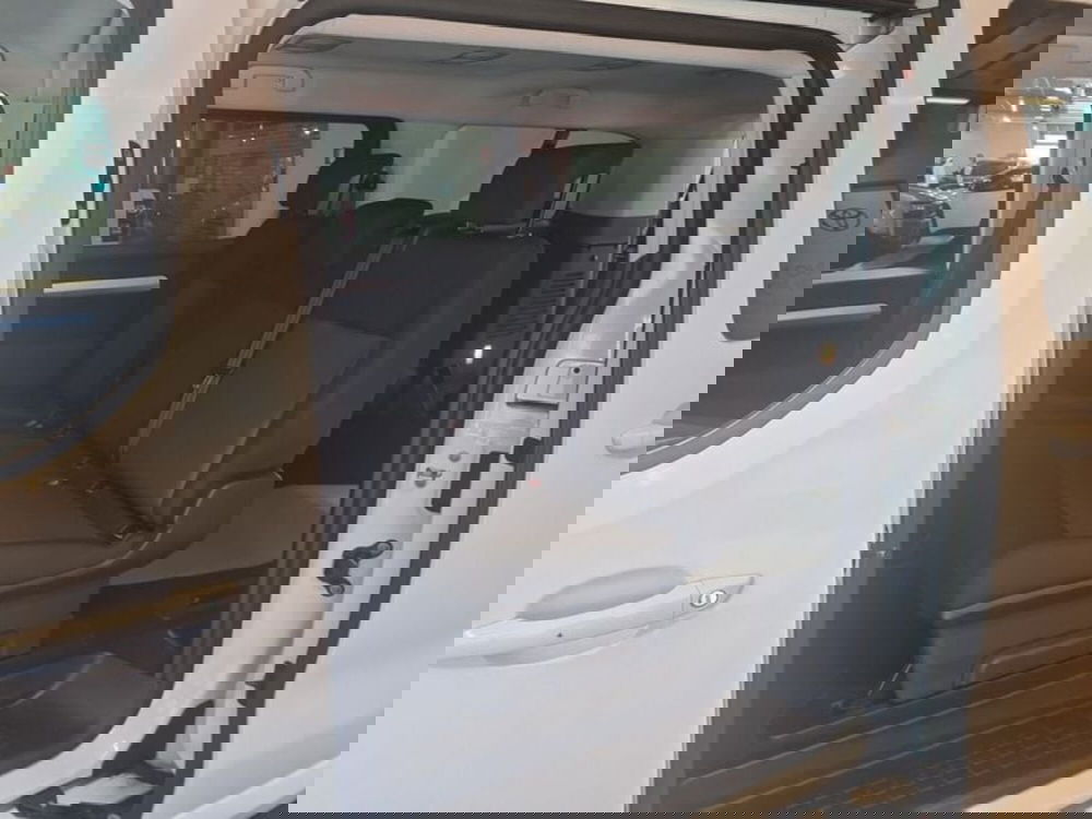 Toyota Proace Verso usata a Cagliari (14)