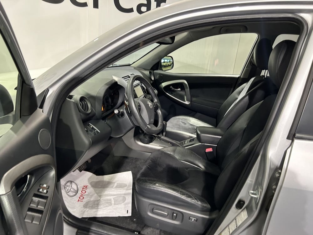 Toyota Rav4 usata a Milano (12)
