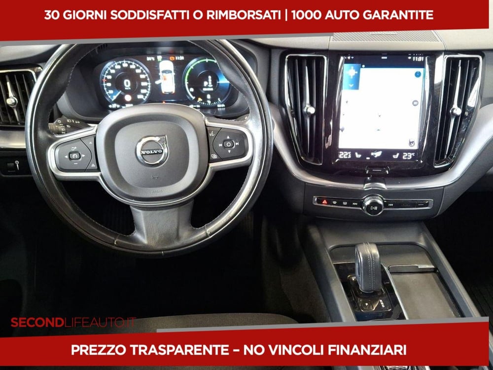 Volvo XC60 usata a Roma (9)