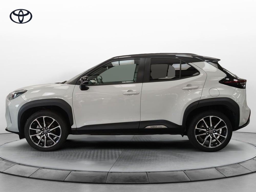 Toyota Yaris Cross usata a Roma (2)