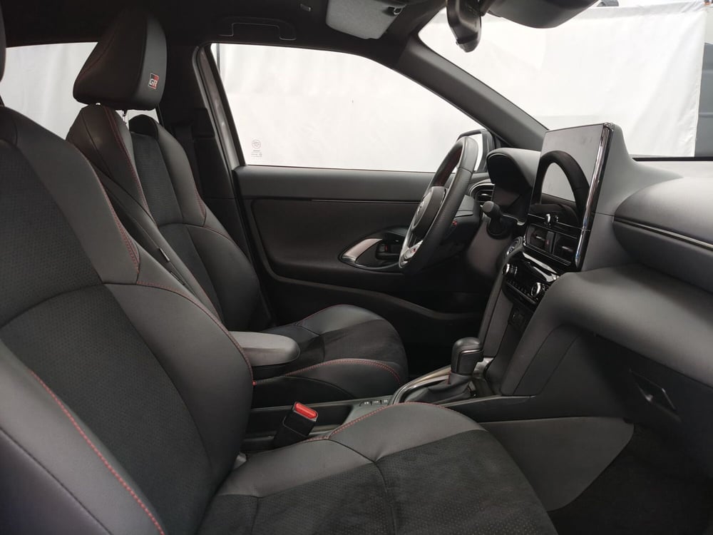 Toyota Yaris Cross usata a Roma (5)