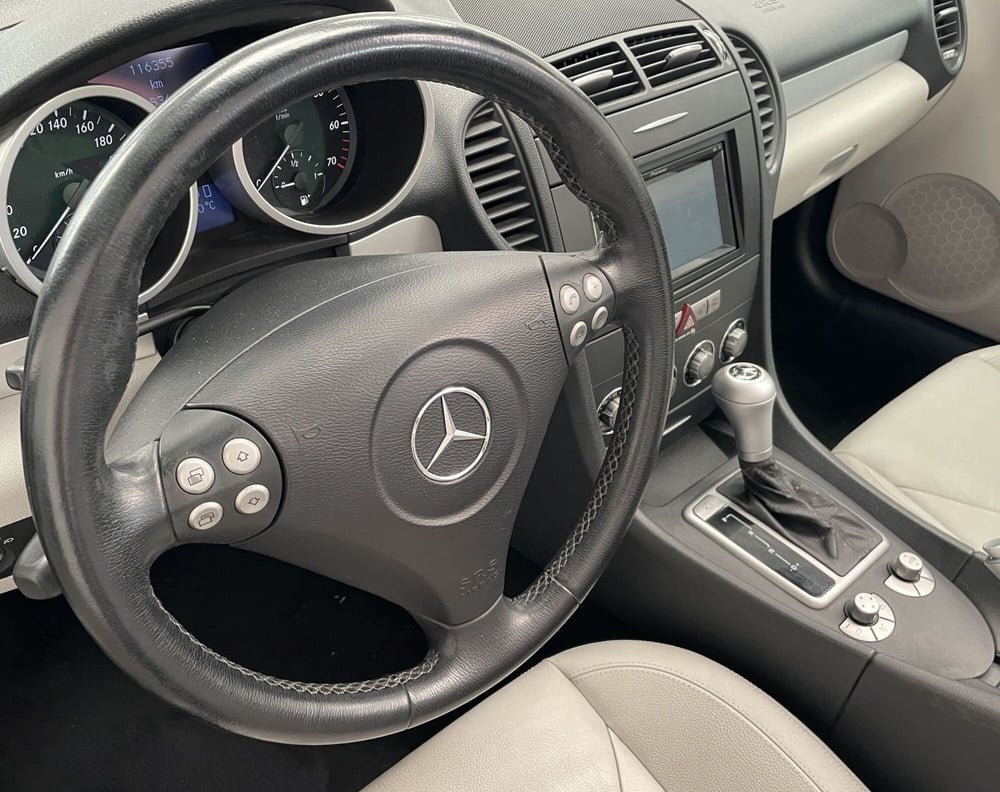 Mercedes-Benz SLK usata a Novara (17)