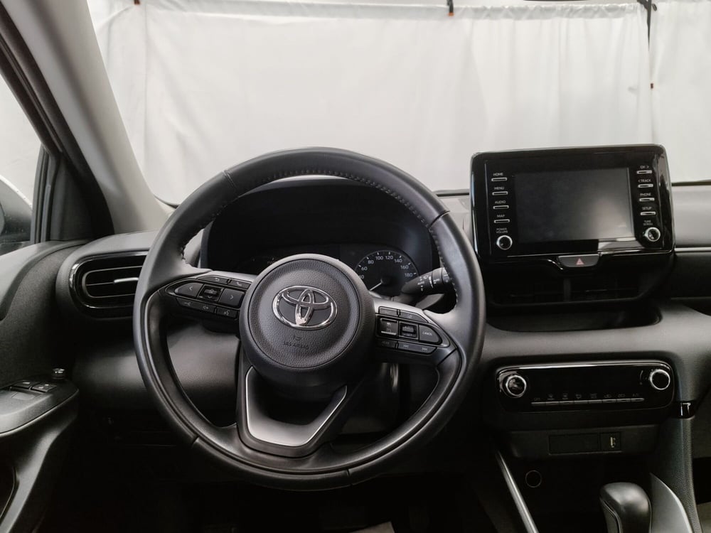 Toyota Yaris usata a Roma (11)