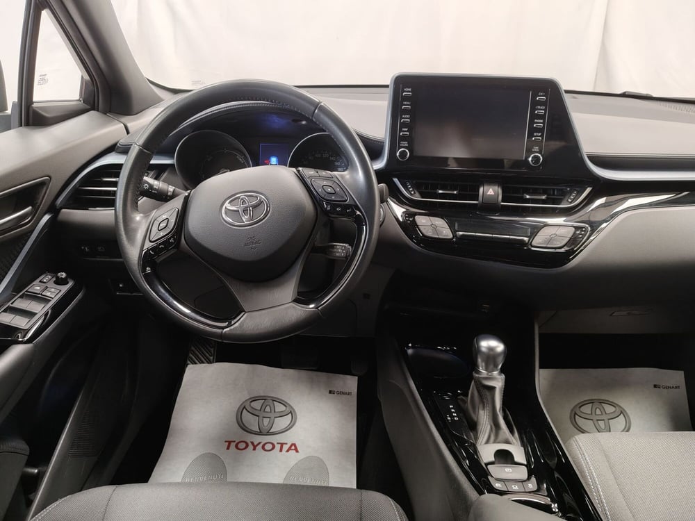 Toyota Toyota C-HR usata a Roma (10)