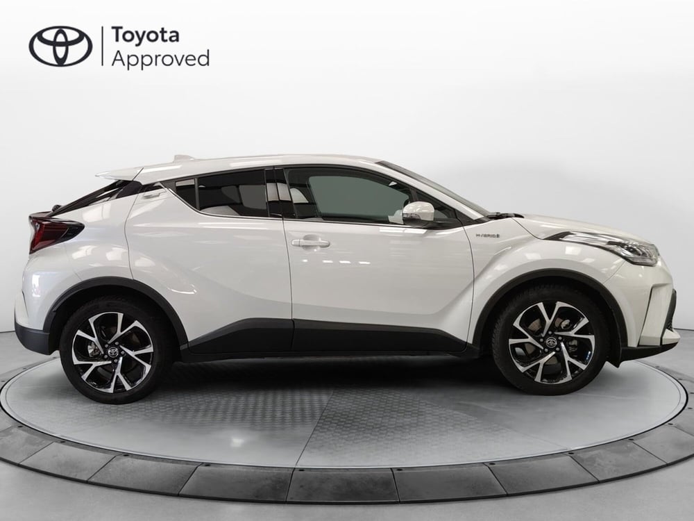 Toyota Toyota C-HR usata a Roma (17)