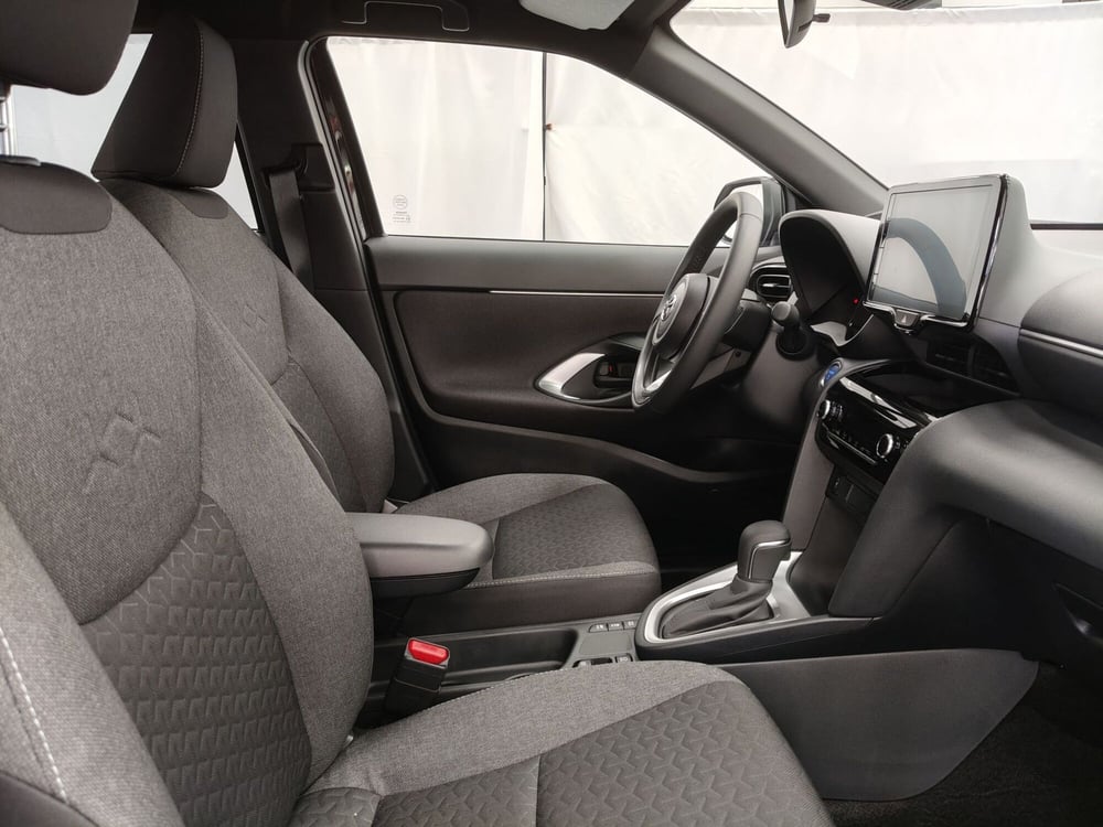 Toyota Yaris Cross usata a Roma (6)