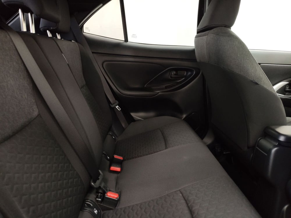 Toyota Yaris Cross usata a Roma (8)