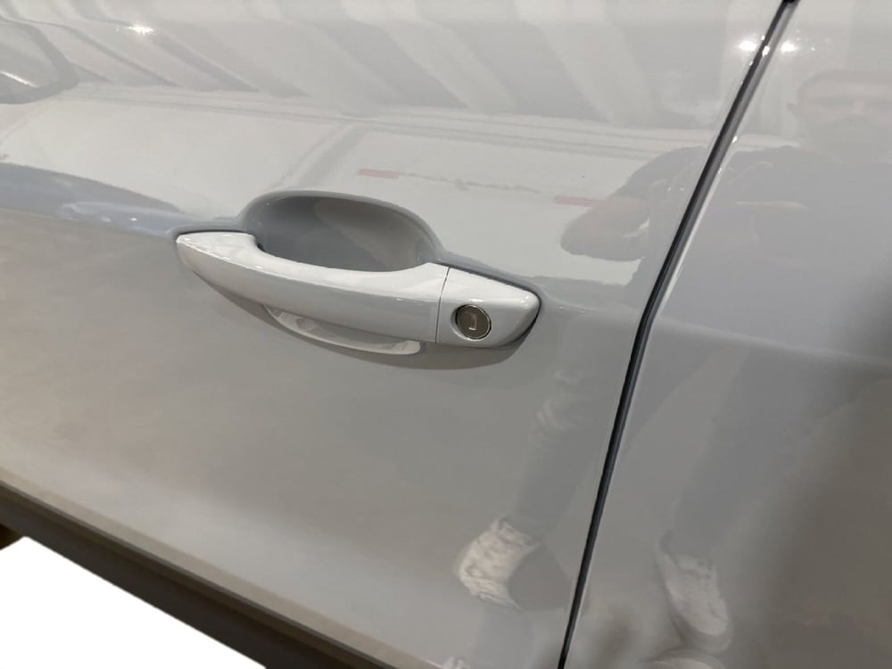 Jeep Avenger nuova a Agrigento (11)