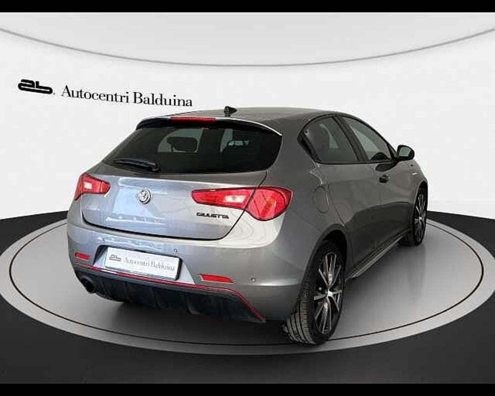 Alfa Romeo Giulietta usata a Roma (4)