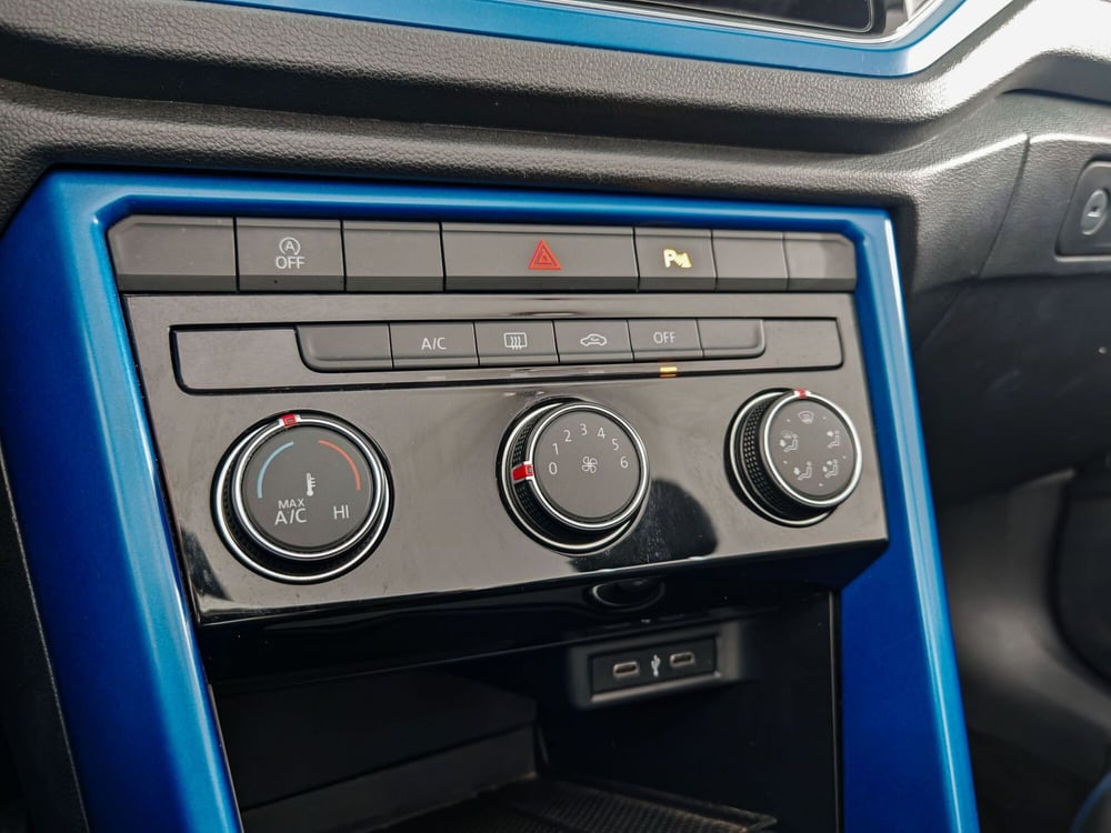 Volkswagen T-Roc Cabrio usata a Palermo (13)
