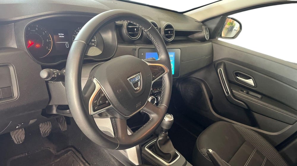 Dacia Duster usata a Catania (12)