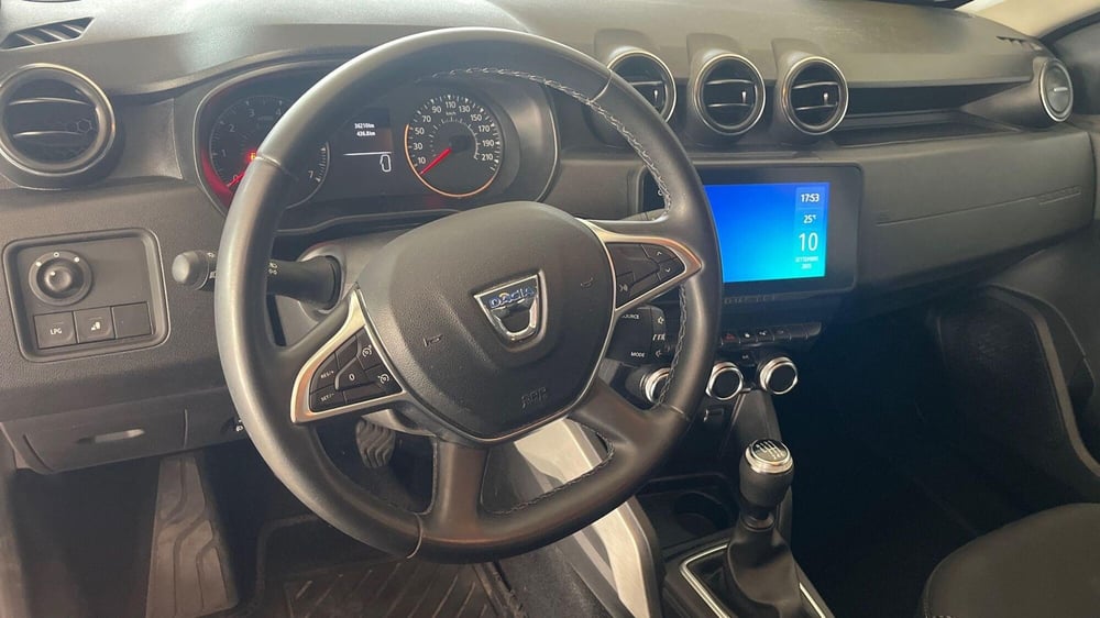 Dacia Duster usata a Catania (7)