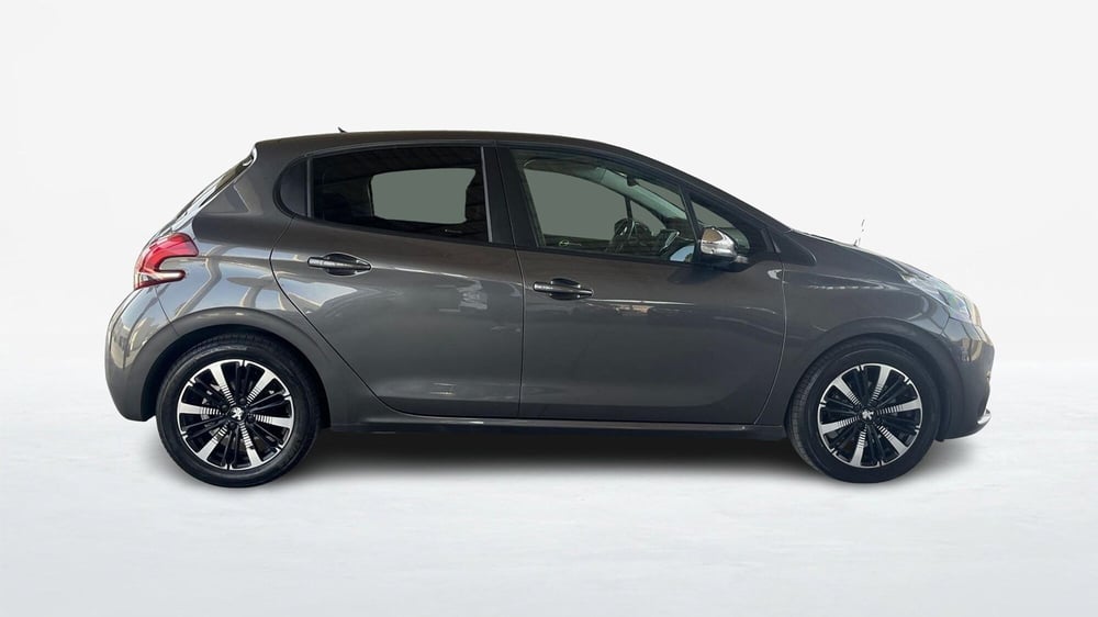 Peugeot 208 usata a Catania (4)