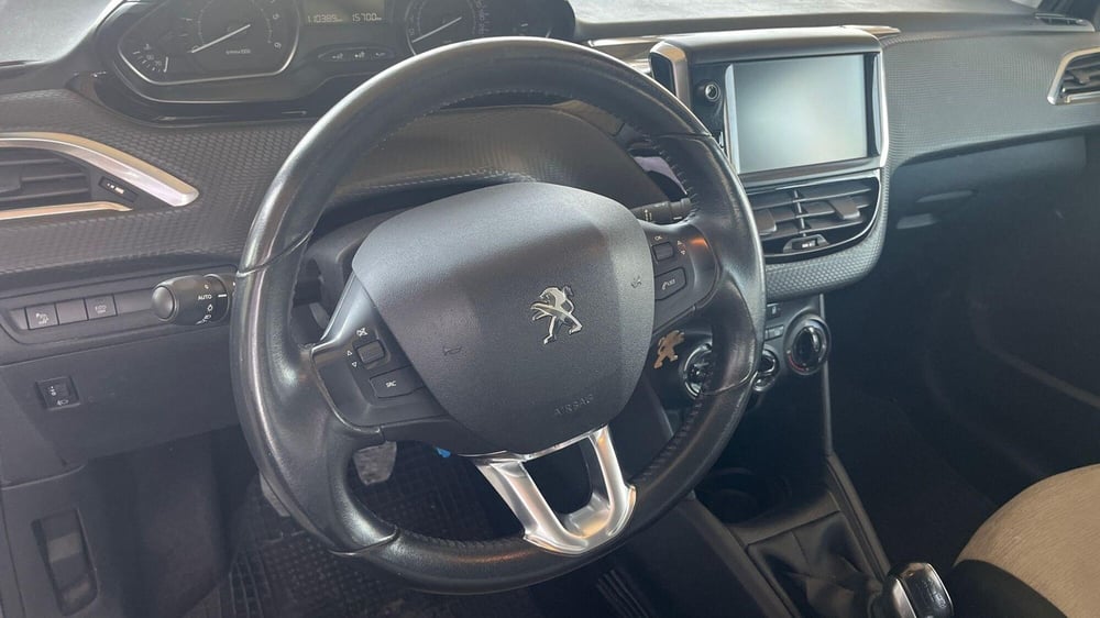 Peugeot 208 usata a Catania (7)